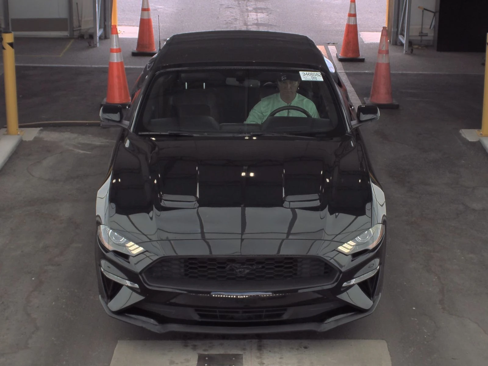 Ford Mustang PREMIUM Обдух* Голямата Навигация* Кожа* CarPlay*  - изображение 2
