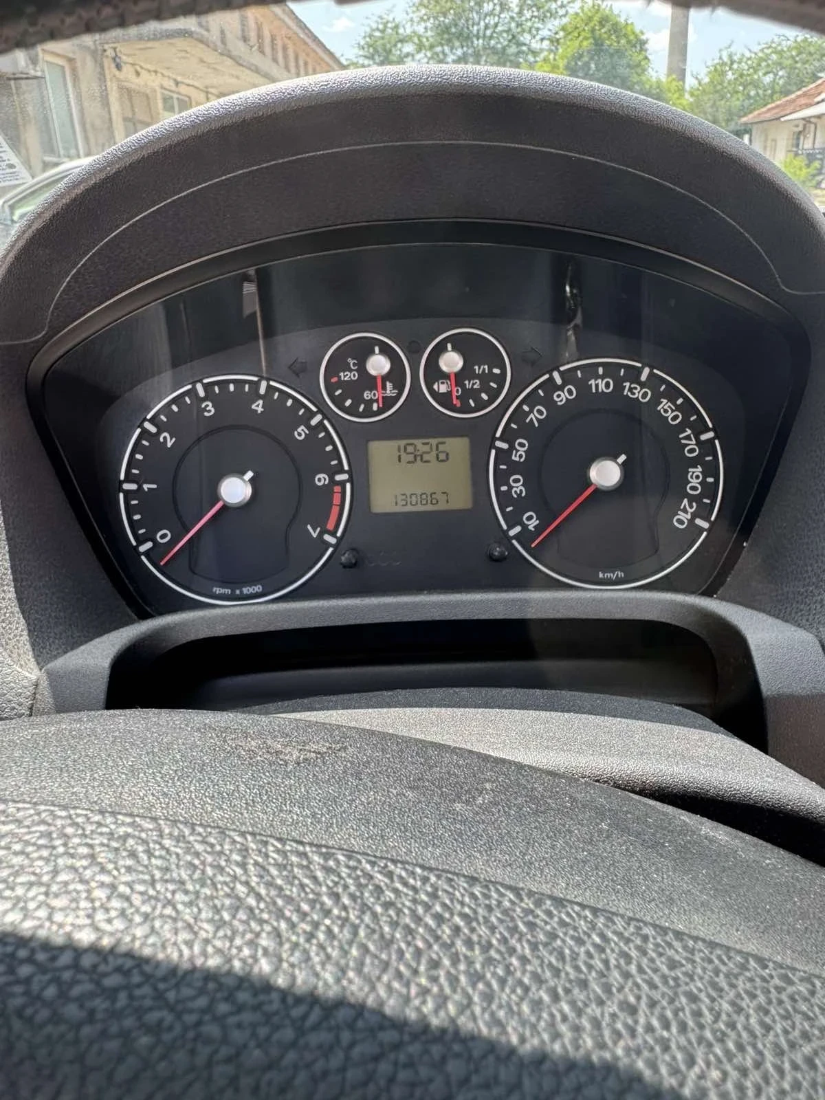 Ford Fiesta Товарен - изображение 9