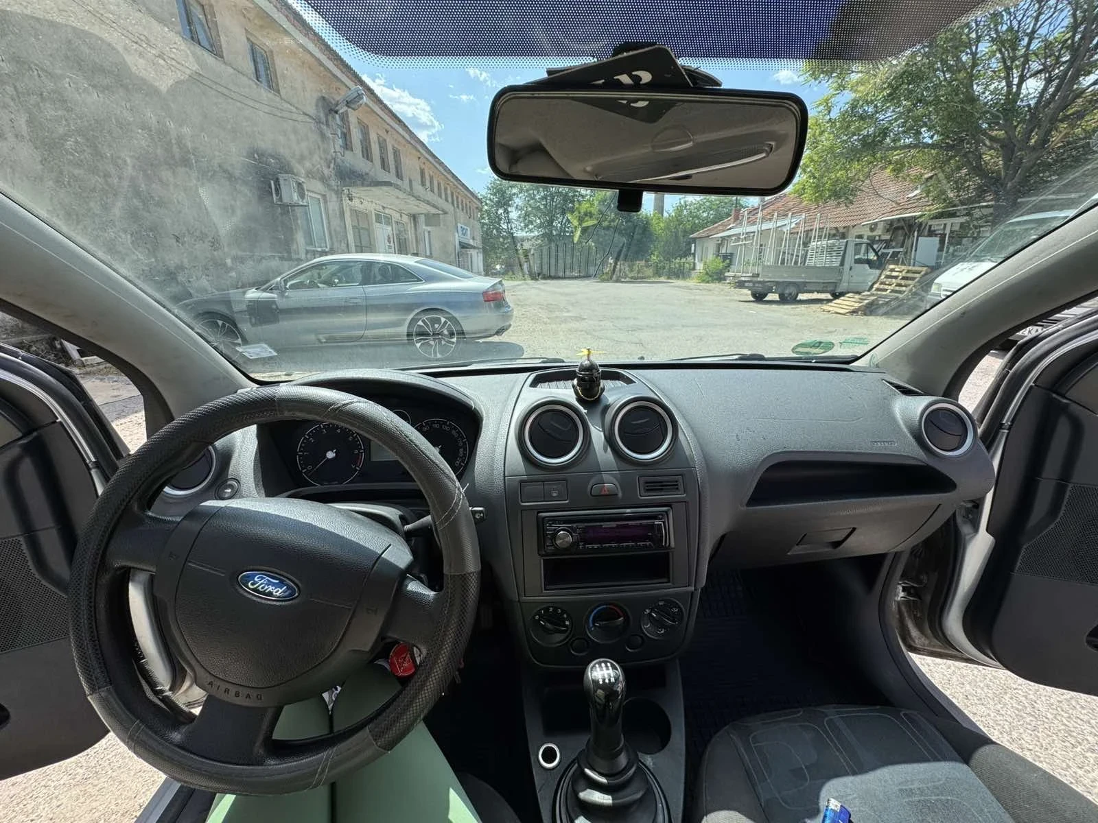 Ford Fiesta Товарен - изображение 5