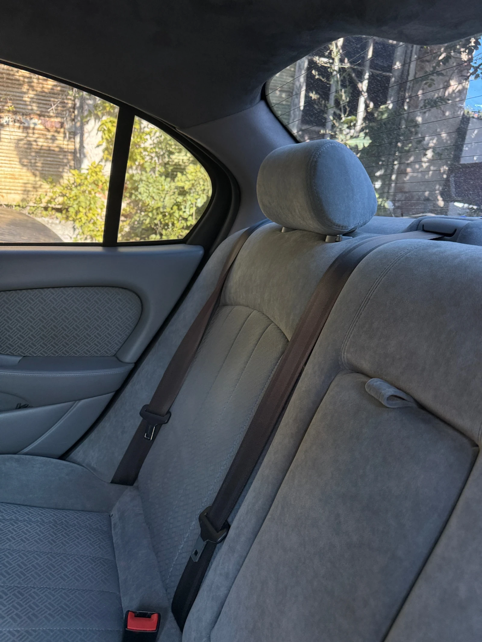 Jaguar X-type 2.0D 131  - изображение 2