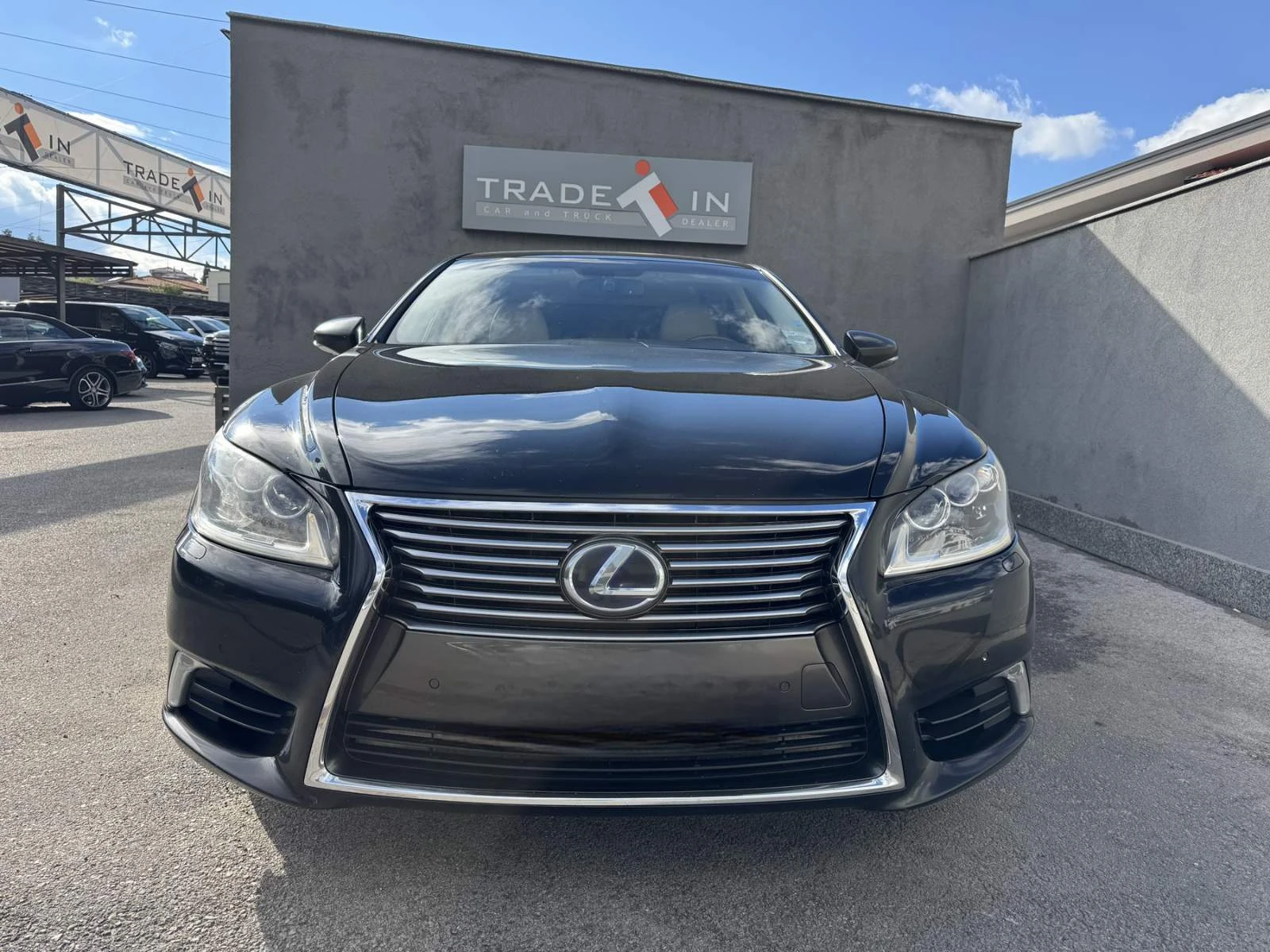 Lexus LS 600 h - изображение 2