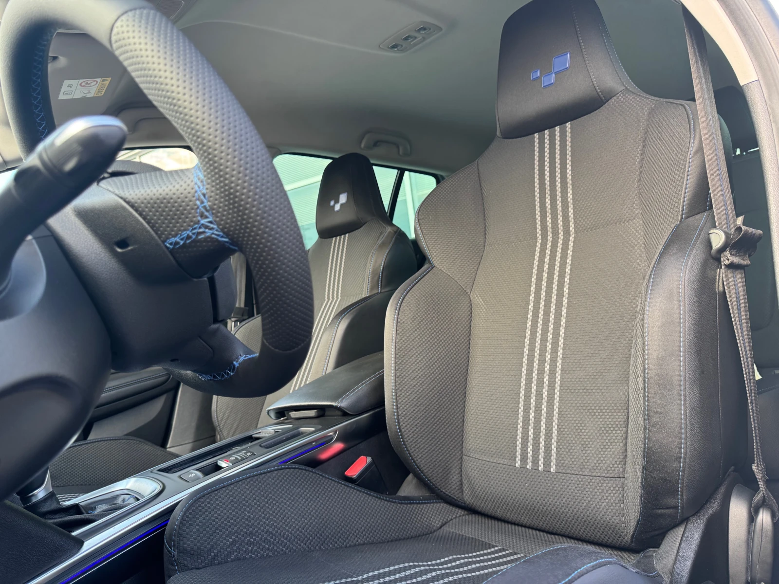 Renault Megane Grandtour 1.5 dCi 110к.с - изображение 10