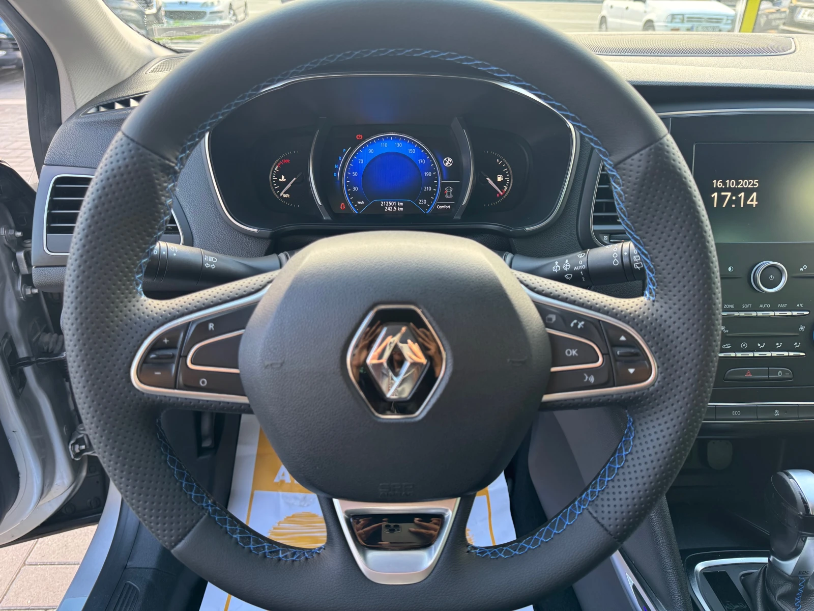 Renault Megane Grandtour 1.5 dCi 110к.с - изображение 8