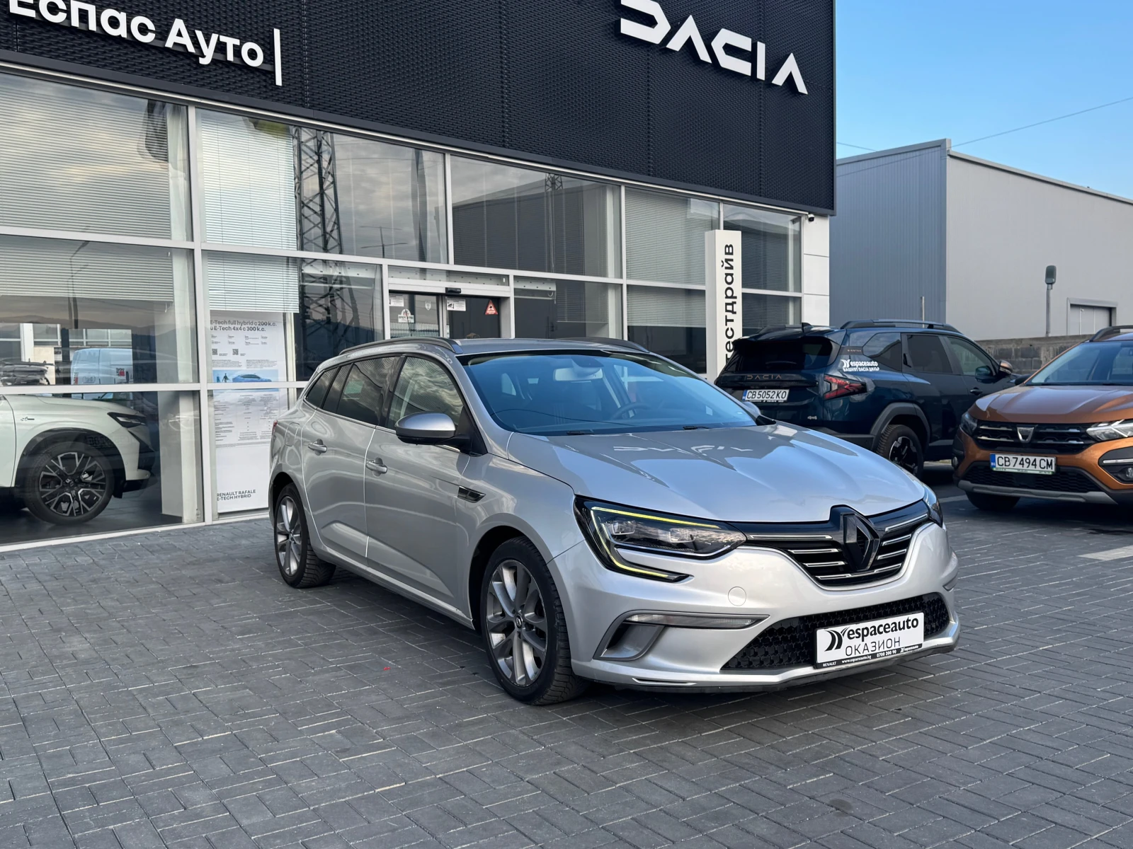 Renault Megane Grandtour 1.5 dCi 110к.с - изображение 3