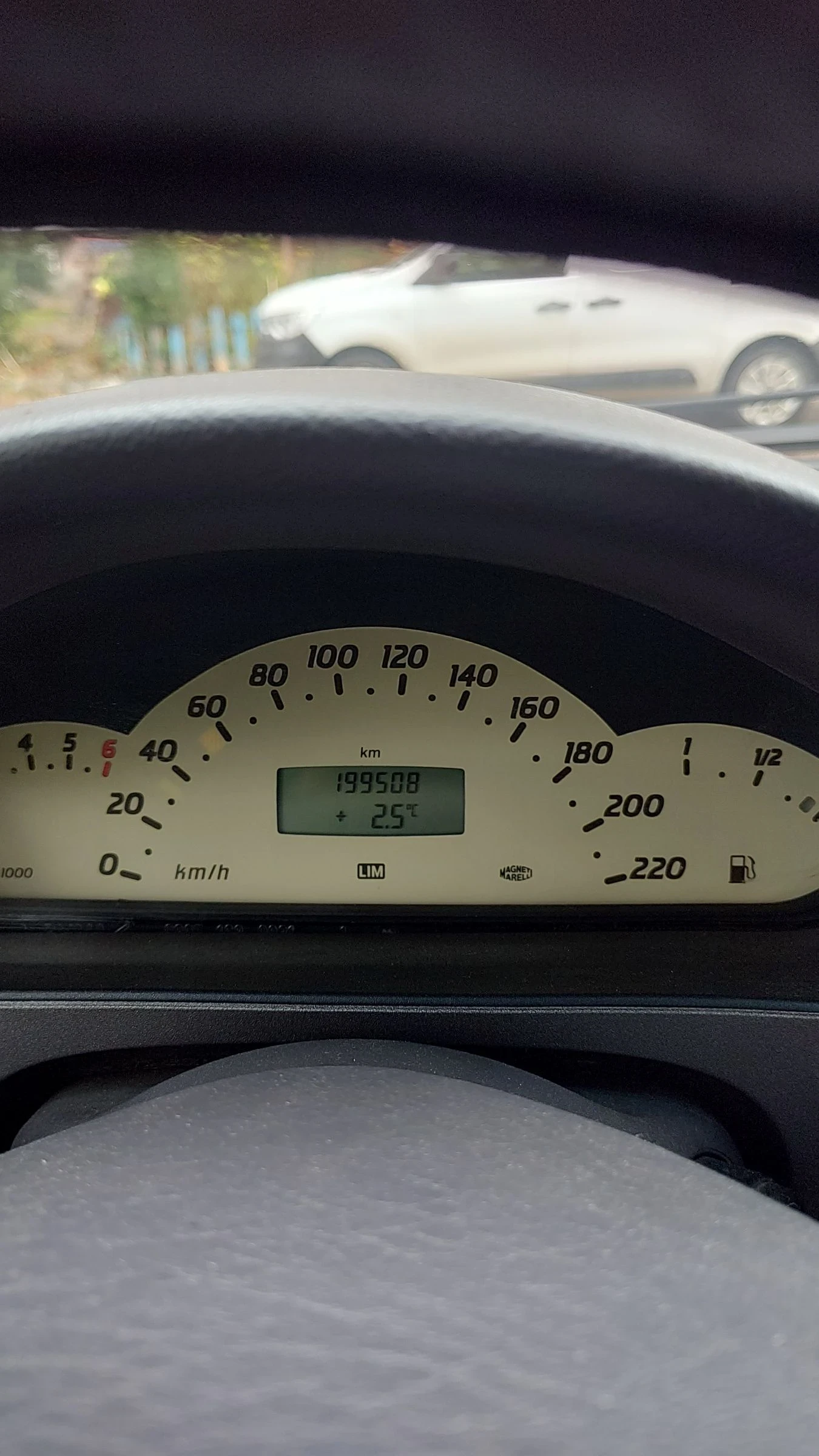 Mercedes-Benz A 160 1.6 - изображение 6