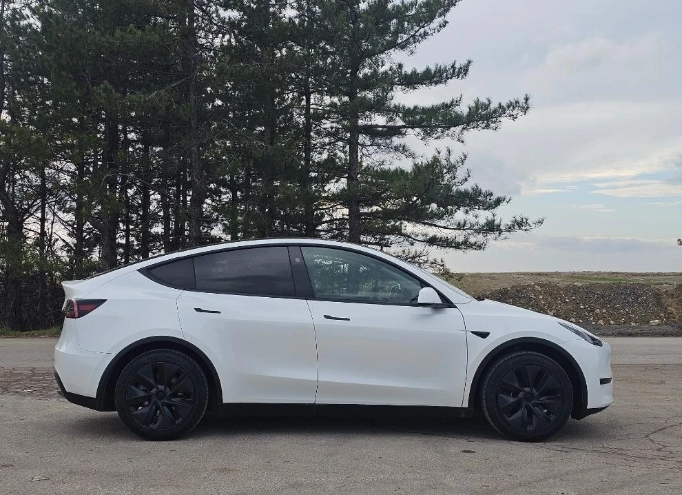 Tesla Model Y ���� 17000 �� ��� | Mobile.bg � ����������� 7