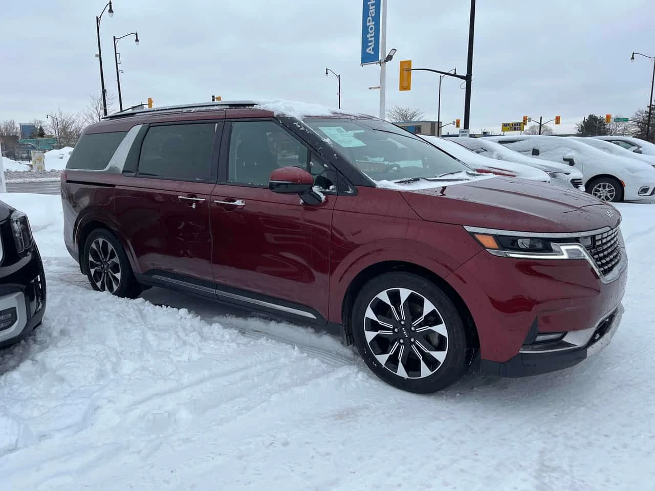 Kia Carnival * FWD * CARFAX * ������ * ������� * CARPLAY | Mobile.bg � ����������� 3