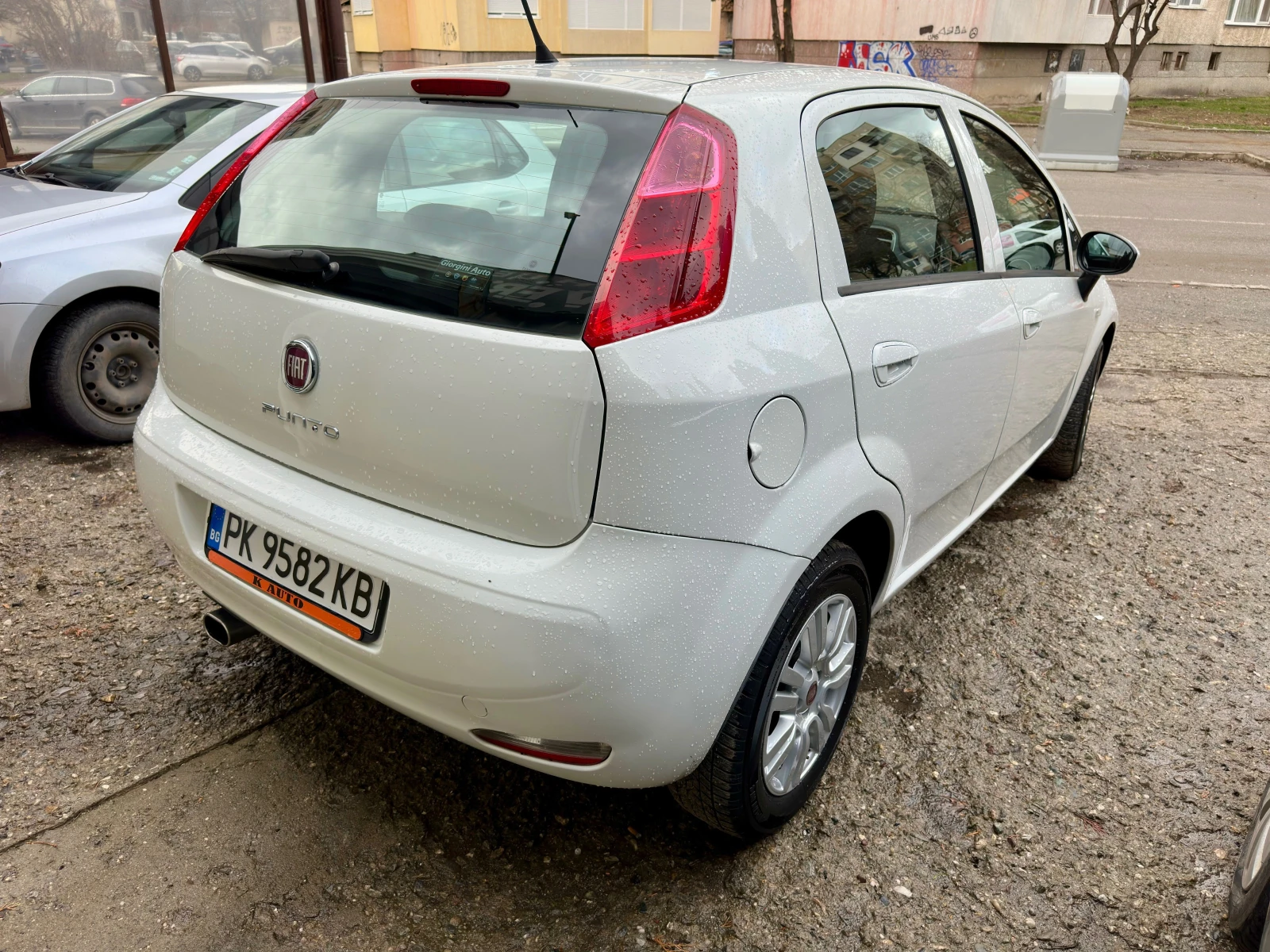 Fiat Punto 1.3 Mjet, снимка 4 - Автомобили и джипове - 53726203