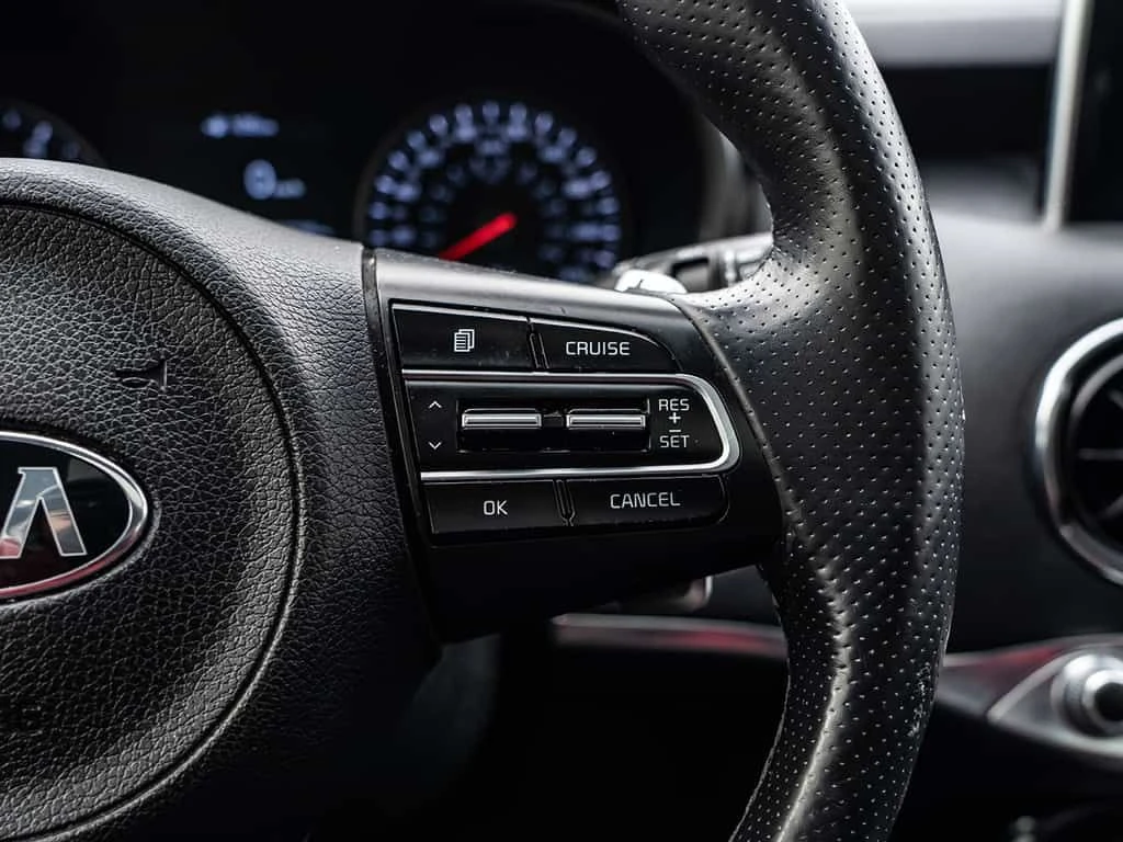 Kia Stinger * GT AWD * CARFAX * ЦЕНА ДО БГ, снимка 13 - Автомобили и джипове - 53749810