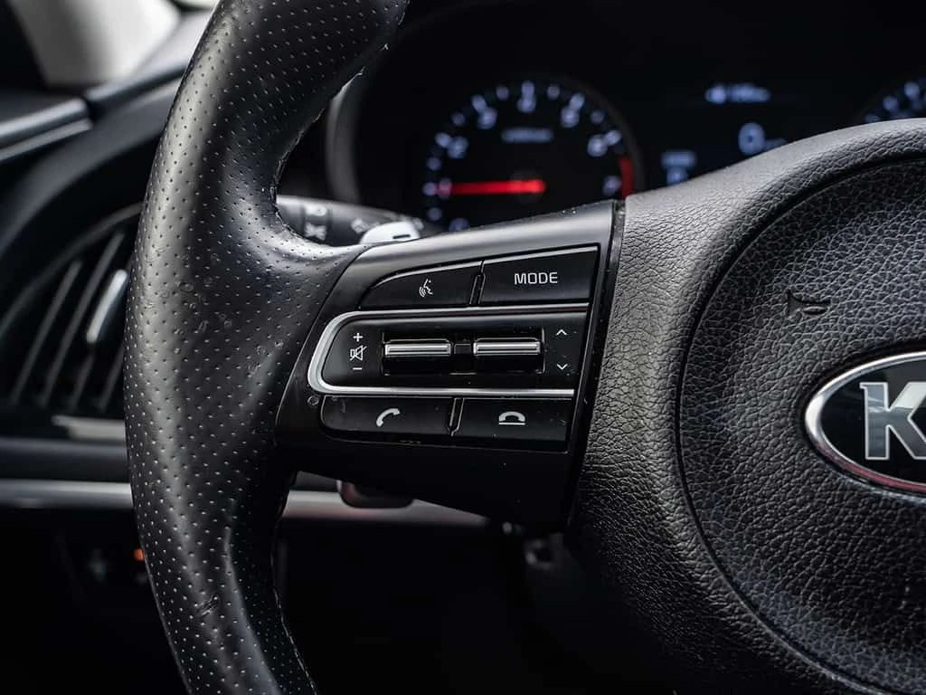 Kia Stinger * GT AWD * CARFAX * ЦЕНА ДО БГ, снимка 12 - Автомобили и джипове - 53749810