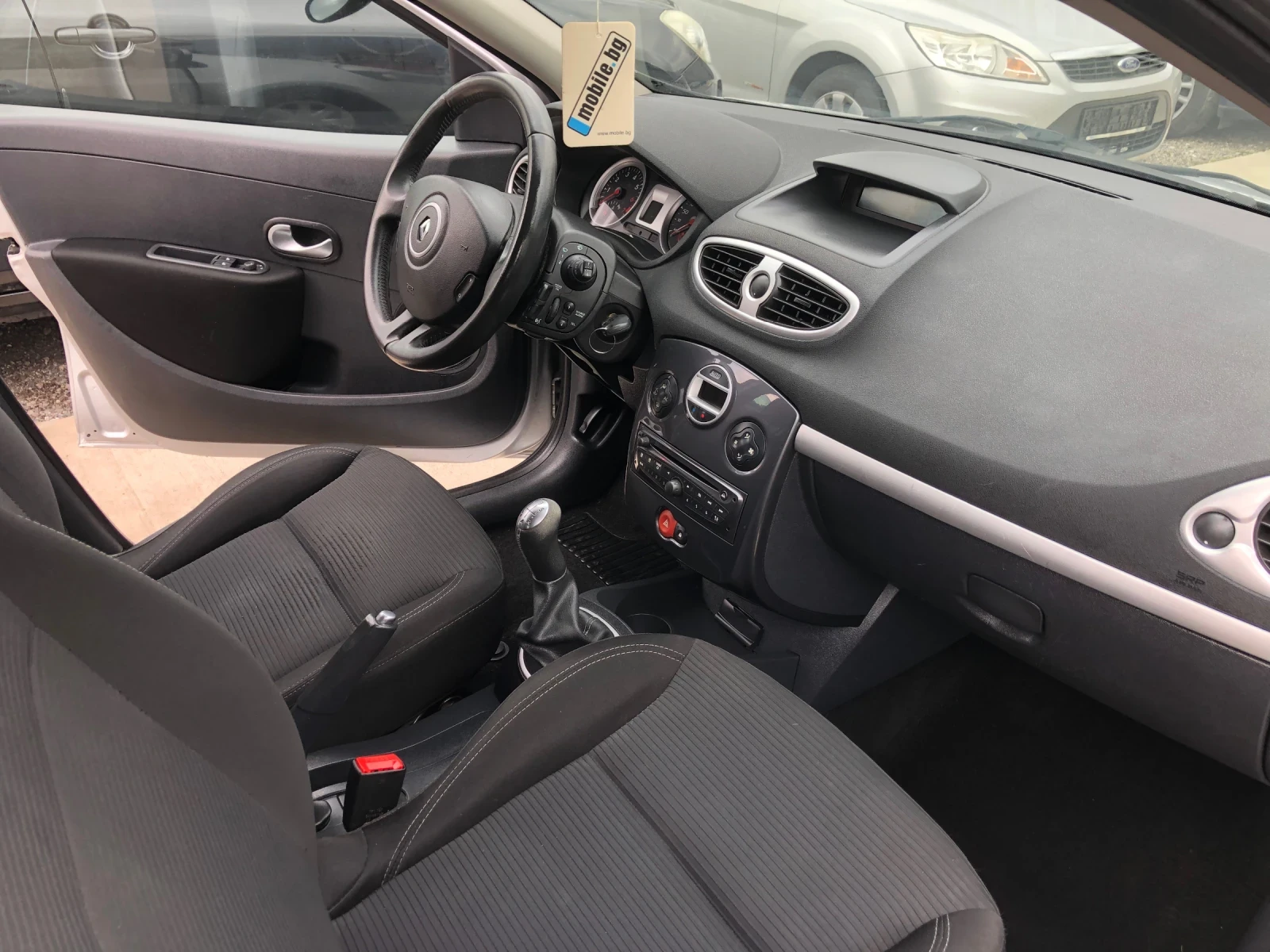 Renault Clio, снимка 10 - Автомобили и джипове - 53891312