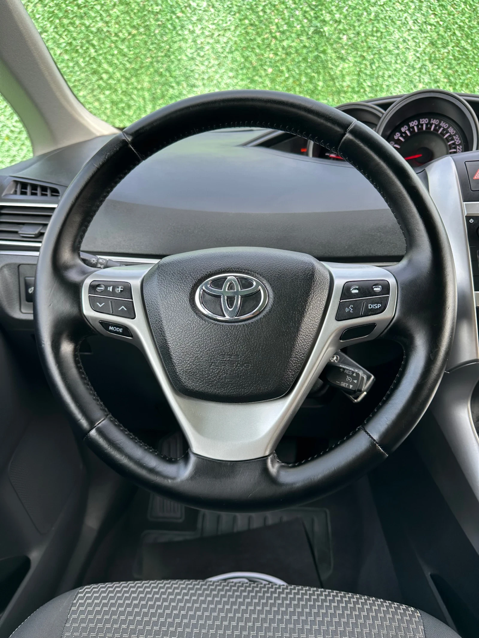 Toyota Verso 7 МЕСТА КАМЕРА НАВИГЦИЯ АВТОПИЛОТ ПАНОРАМА 1.6 D4D, снимка 12 - Автомобили и джипове - 54185347