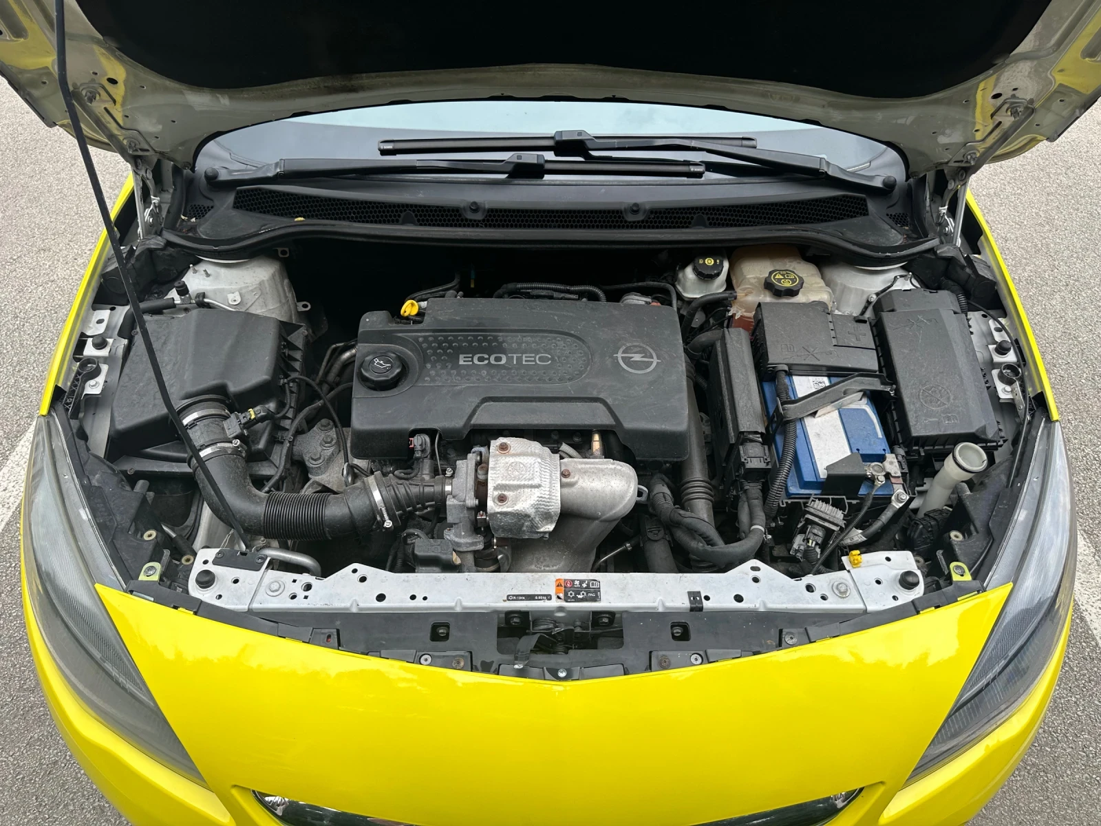 Opel Astra 1.3cdti, снимка 16 - Автомобили и джипове - 54586621