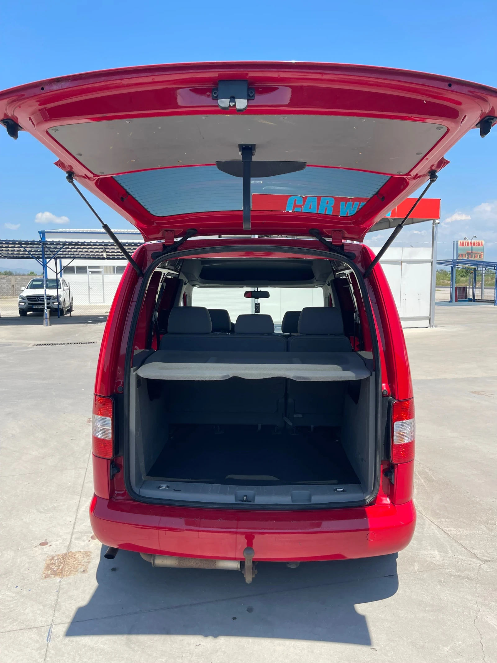 VW Caddy, снимка 7 - Автомобили и джипове - 54708286