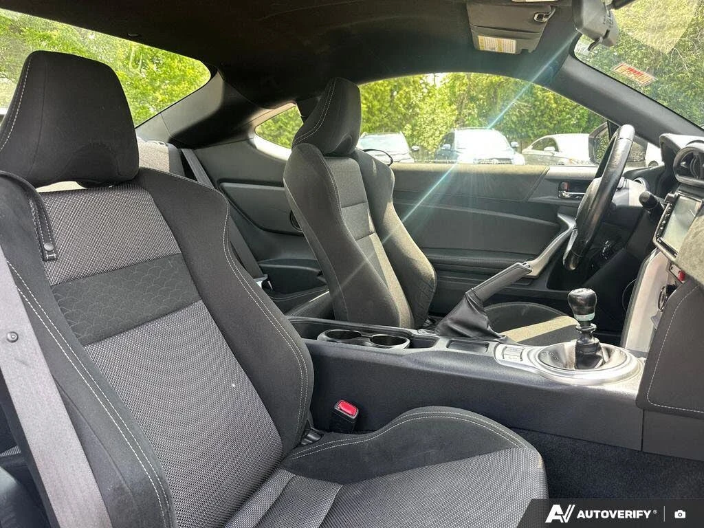 Toyota GR86 860* SPECIAL EDITION* КАМЕРА, снимка 15 - Автомобили и джипове - 54864516