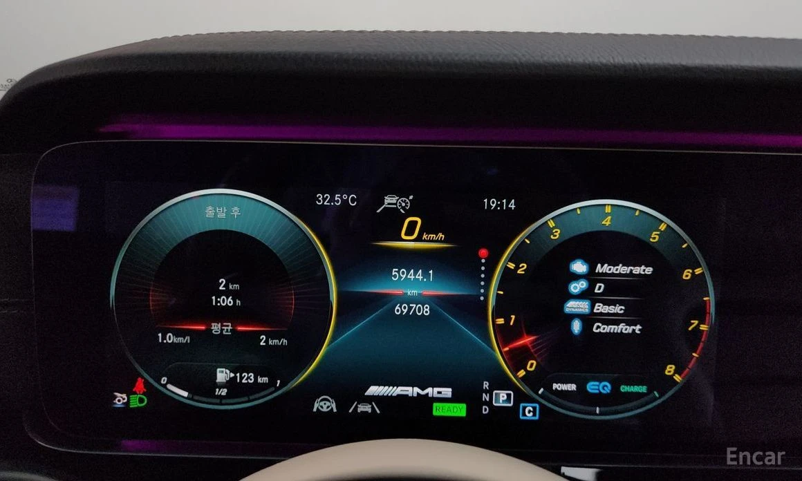 Mercedes-Benz AMG GT, снимка 8 - Автомобили и джипове - 55385370
