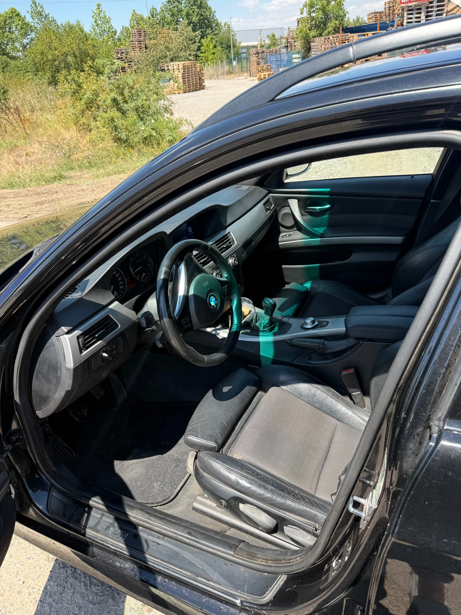 BMW 330, снимка 9 - Автомобили и джипове - 55524456