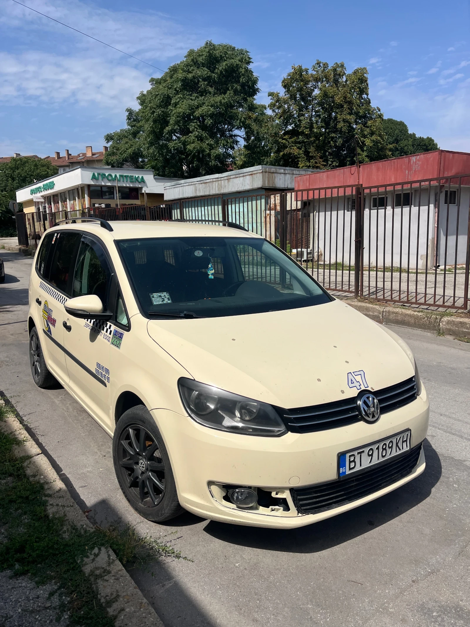 VW Touran, снимка 2 - Автомобили и джипове - 55876690