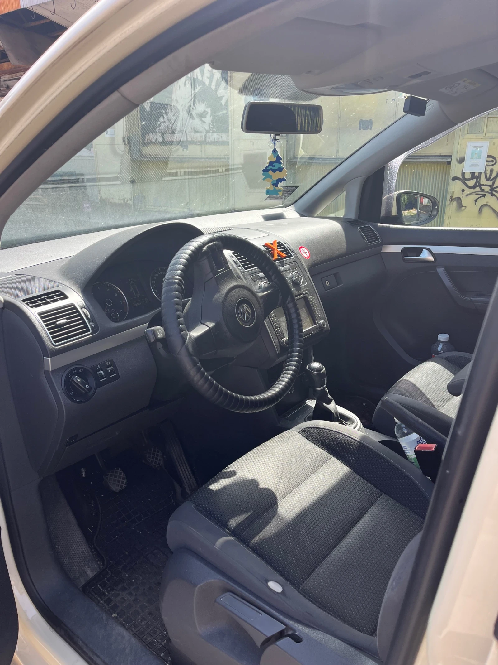 VW Touran, снимка 7 - Автомобили и джипове - 55876690