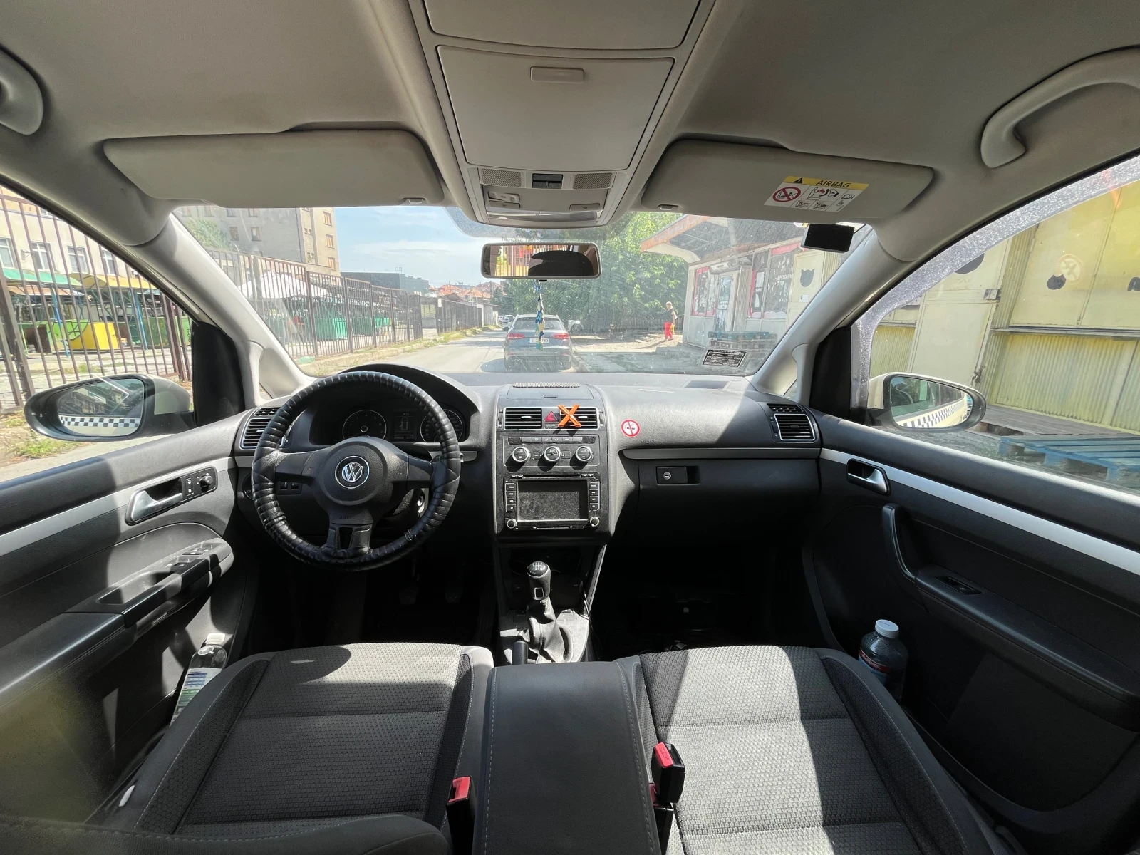 VW Touran, снимка 9 - Автомобили и джипове - 55876690