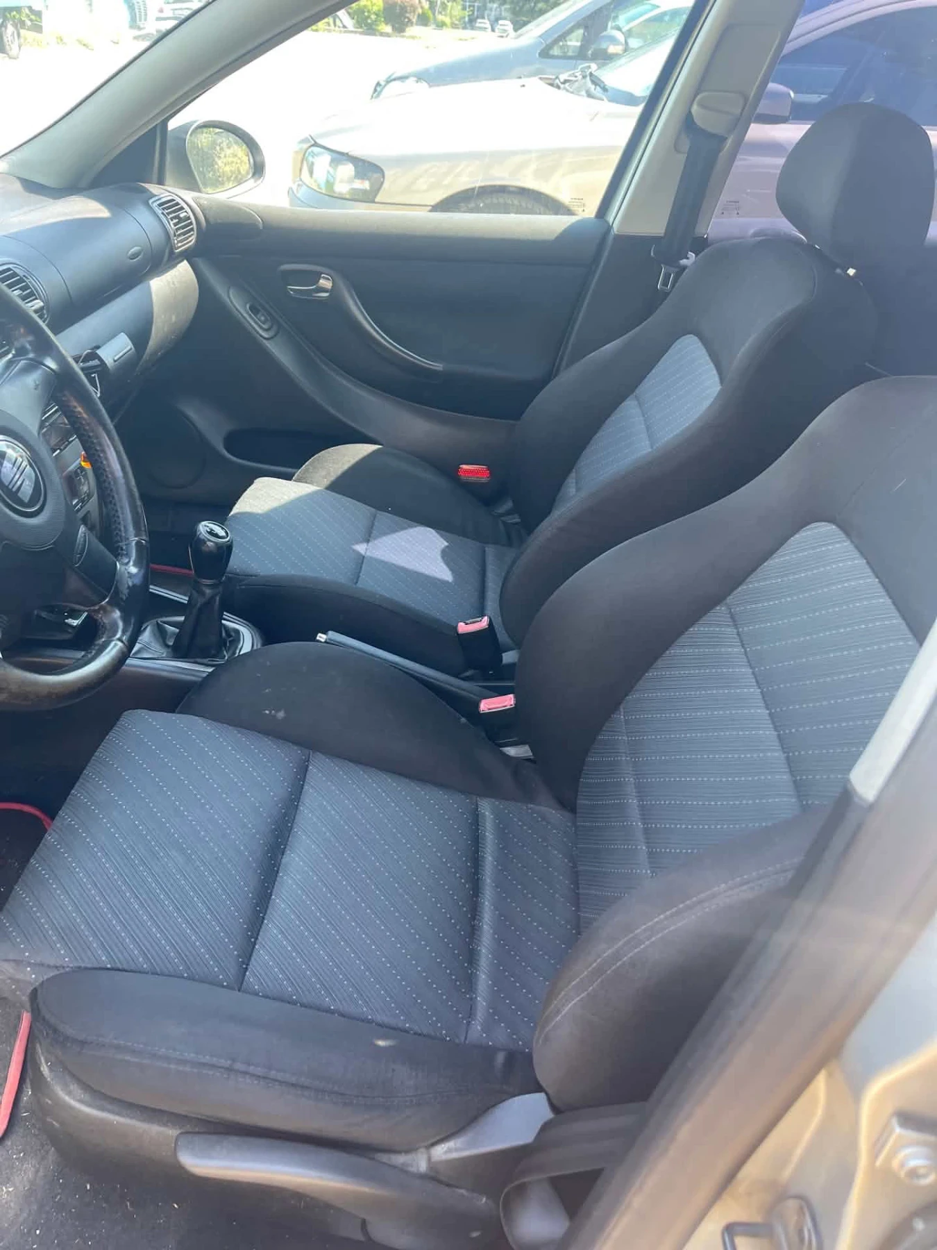 Seat Leon 1.8T FR, снимка 5 - Автомобили и джипове - 56338378