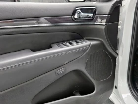 Jeep Cherokee 3.6 Overland/ ПАМЕТ/ DIST/ ОБДУХВАНЕ/ КАМЕРА/ ШИБЕ, снимка 17
