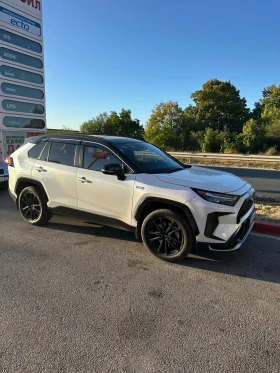     Toyota Rav4 PHEV Bi-Tone