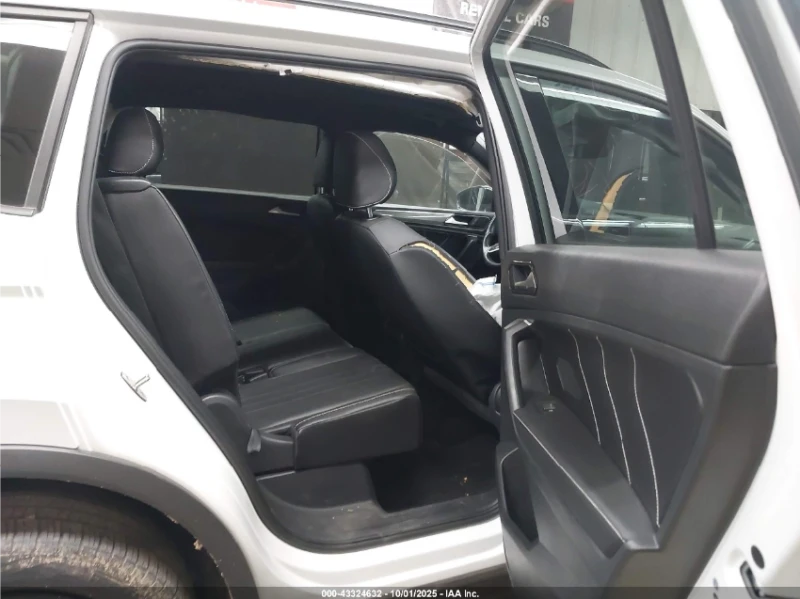 VW Tiguan R-LINE BLACK, снимка 10 - Автомобили и джипове - 52755528