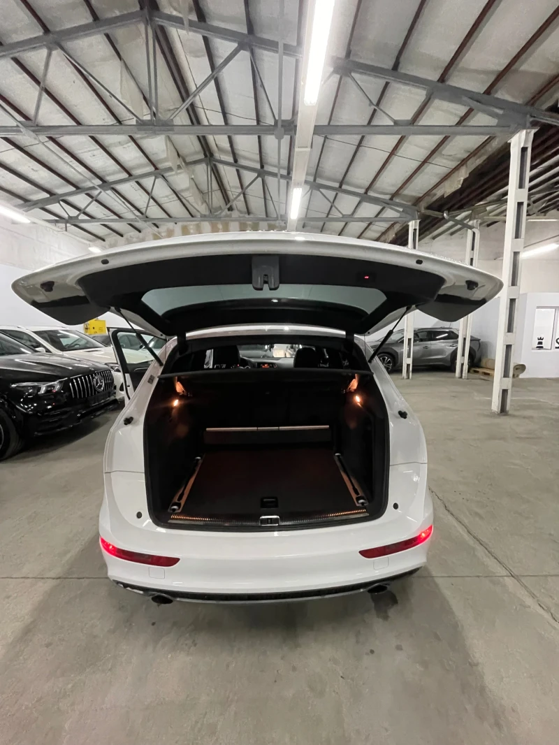 Audi Q5 3.0tdi/Sline/B&O/Панор/камера/подгр/ФУЛЛ/ОБСЛУЖЕНА, снимка 17 - Автомобили и джипове - 53306991