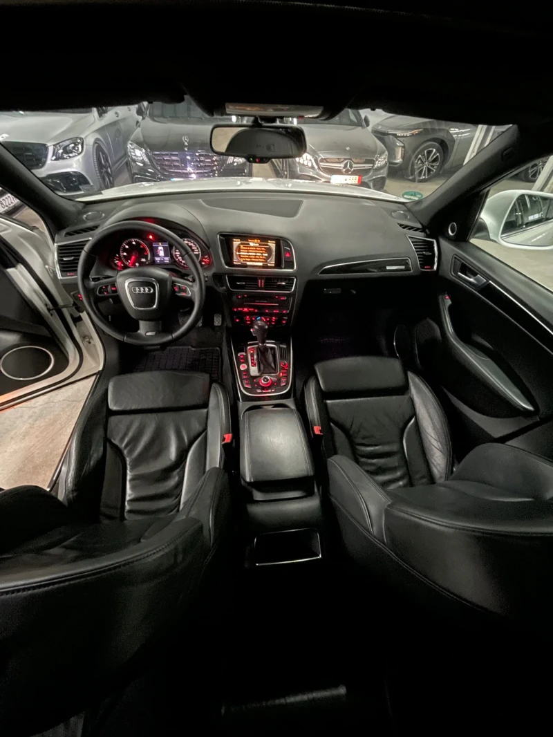Audi Q5 3.0tdi/Sline/B&O/Панор/камера/подгр/ФУЛЛ/ОБСЛУЖЕНА, снимка 9 - Автомобили и джипове - 53306991