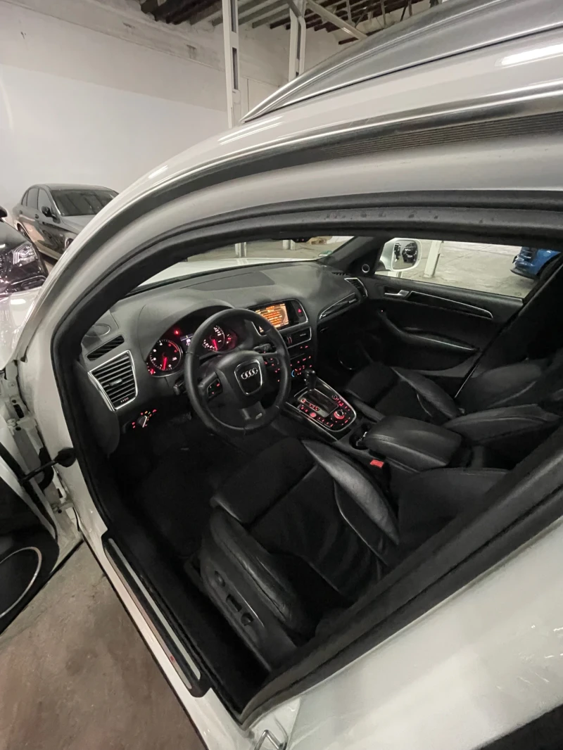Audi Q5 3.0tdi/Sline/B&O/Панор/камера/подгр/ФУЛЛ/ОБСЛУЖЕНА, снимка 10 - Автомобили и джипове - 53306991