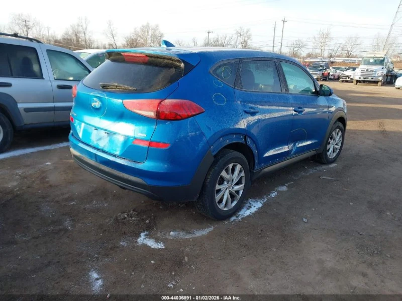 Hyundai Tucson 2l Se, снимка 4 - Автомобили и джипове - 53326106