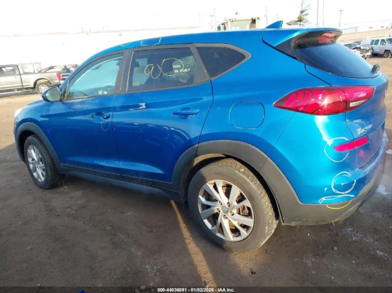 Hyundai Tucson 2l Se, снимка 11 - Автомобили и джипове - 53326106