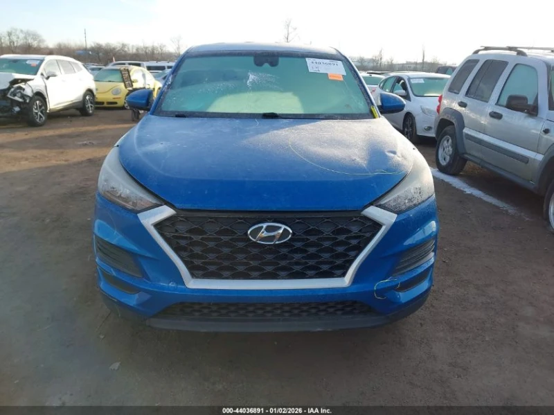 Hyundai Tucson 2l Se, снимка 9 - Автомобили и джипове - 53326106