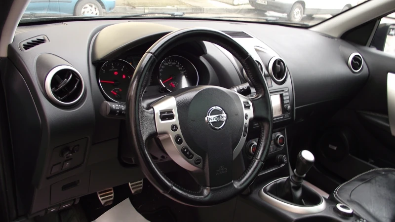 Nissan Qashqai 1.6.d.130.k.c.4x4.7.МЕСТЕН., снимка 9 - Автомобили и джипове - 53559457