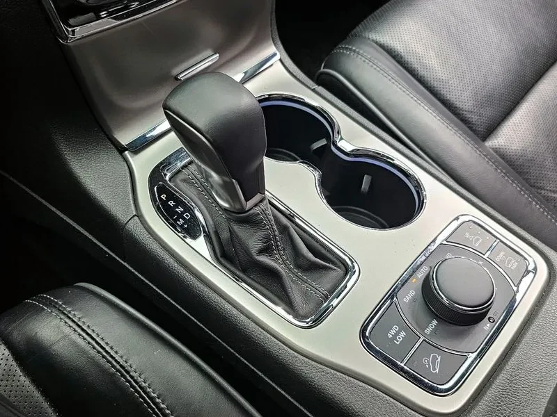 Jeep Cherokee 3.6 Overland/ �����/ DIST/ ���������/ ������/ ���� | Mobile.bg � ����������� 9
