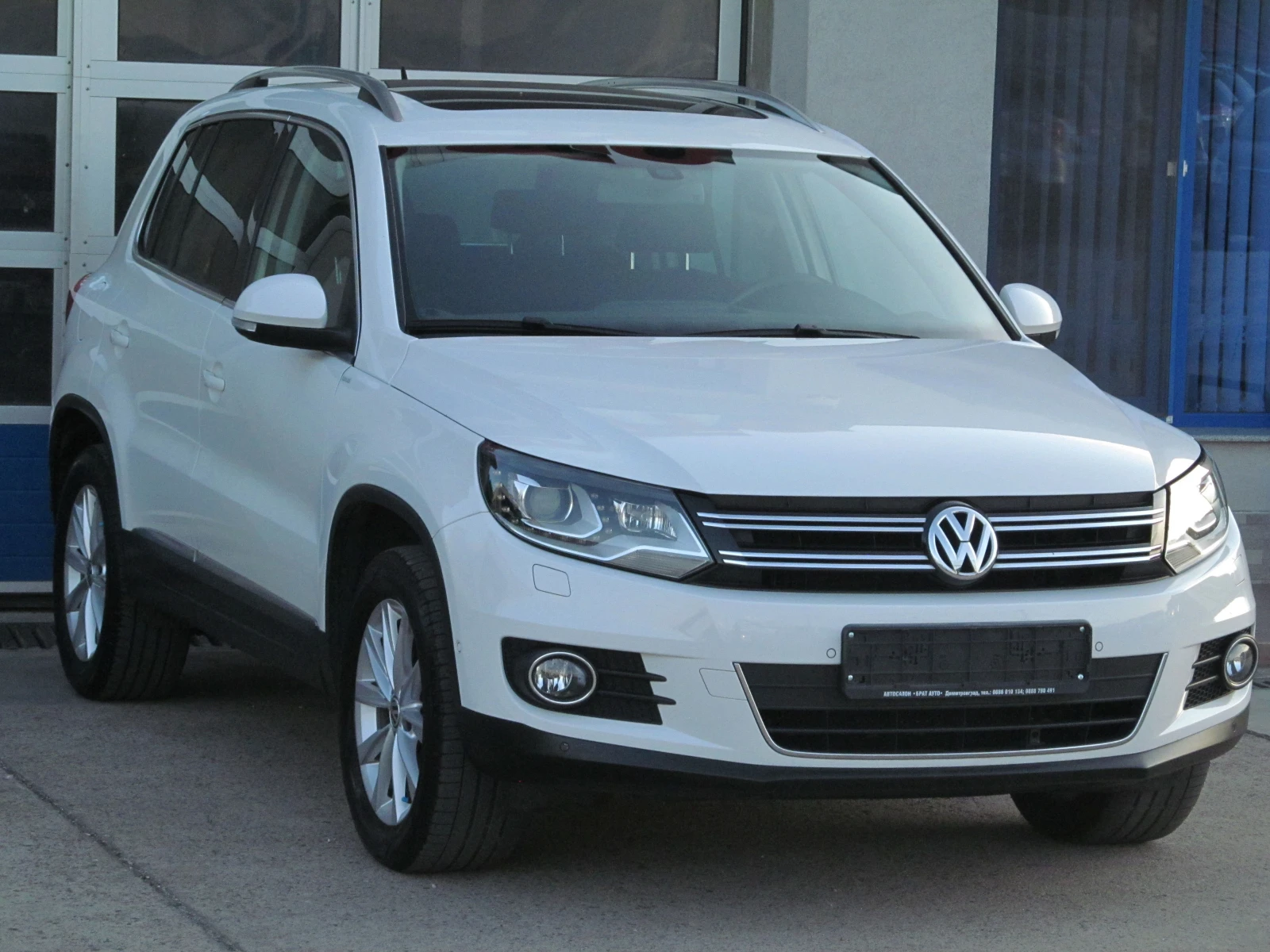 VW Tiguan 2.0TDI/HIGH-LINE/4-MOTION/LED/SKY - изображение 3