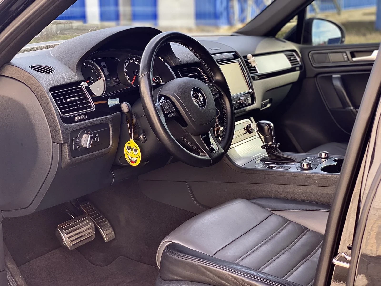 VW Touareg R-line  - изображение 6