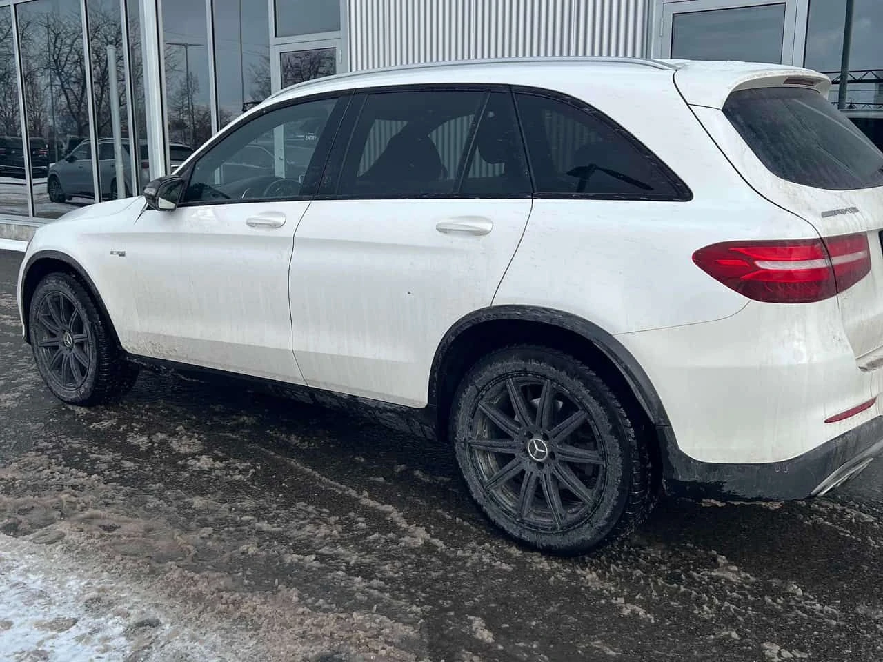 Mercedes-Benz GLC 43 AMG 4MATIC * ПОДГРЕВИ* ПАНОРАМА* КАМЕРА* , снимка 3 - Автомобили и джипове - 53930249