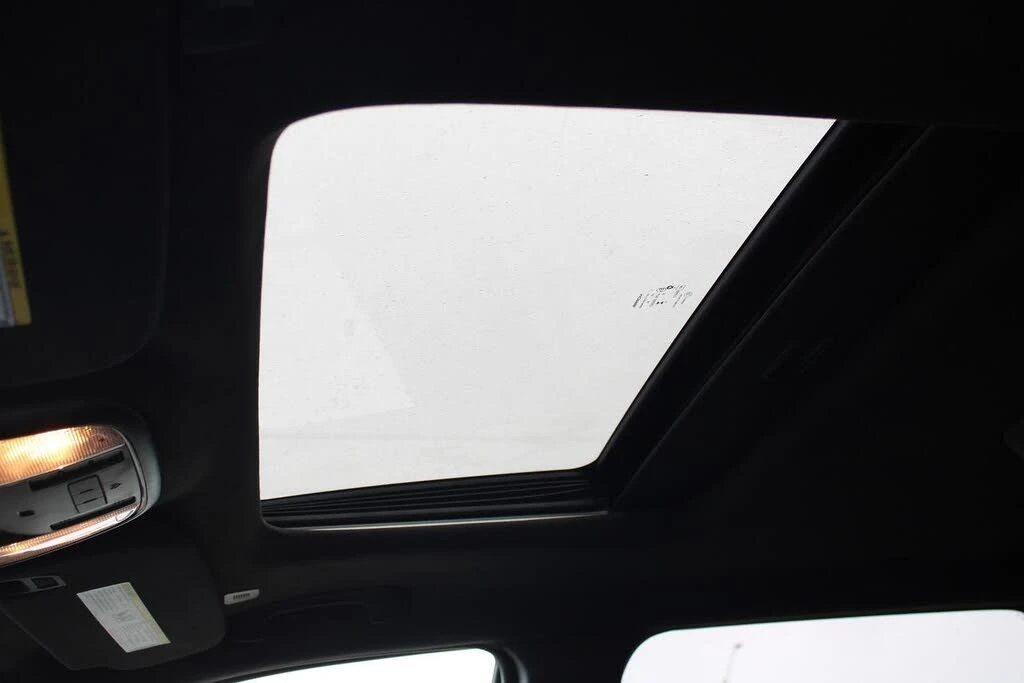 Dodge Durango R/T Plus AWD* АвтоКредит* (ЦЕНА ДО БГ)* , снимка 15 - Автомобили и джипове - 54010507