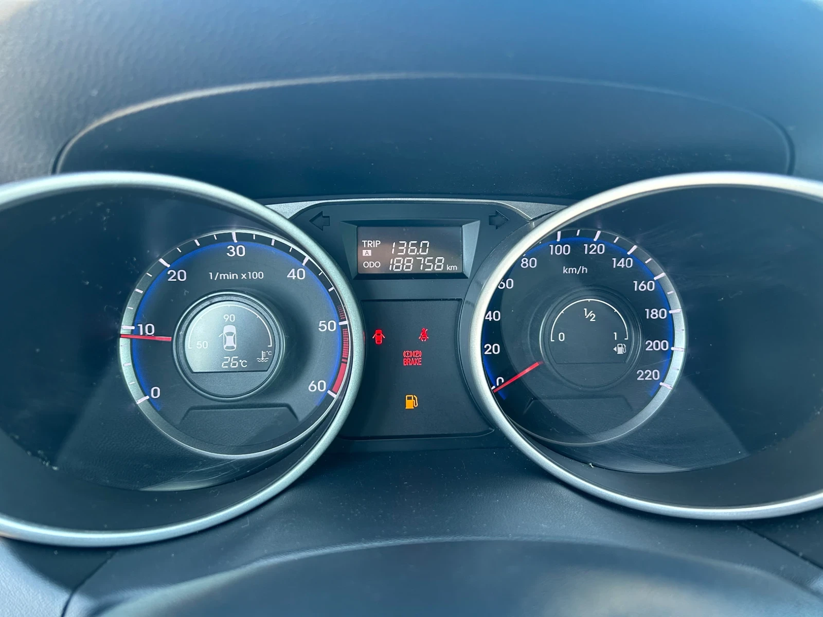 Hyundai IX35, снимка 12 - Автомобили и джипове - 55047870