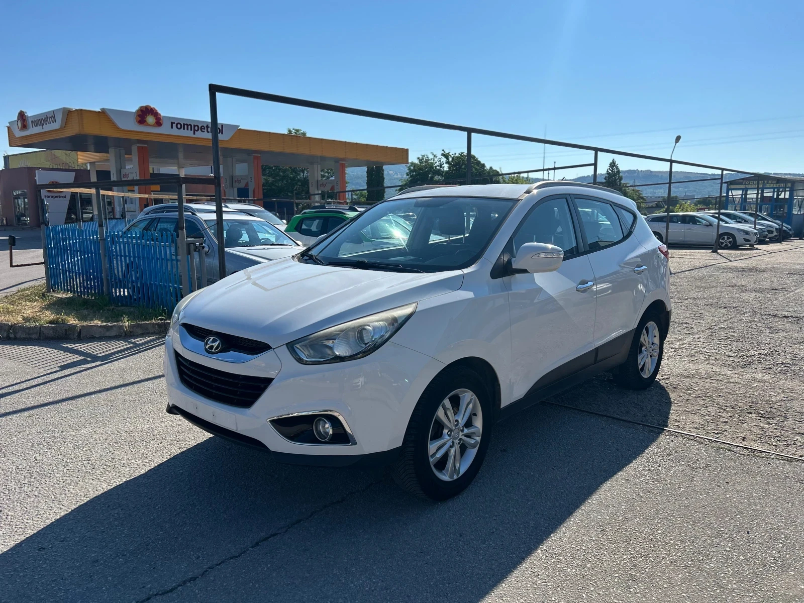 Hyundai IX35, снимка 3 - Автомобили и джипове - 55047870