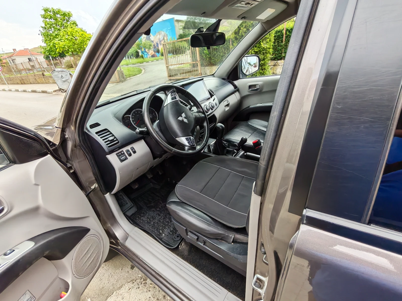 Mitsubishi L200, снимка 8 - Автомобили и джипове - 55052745