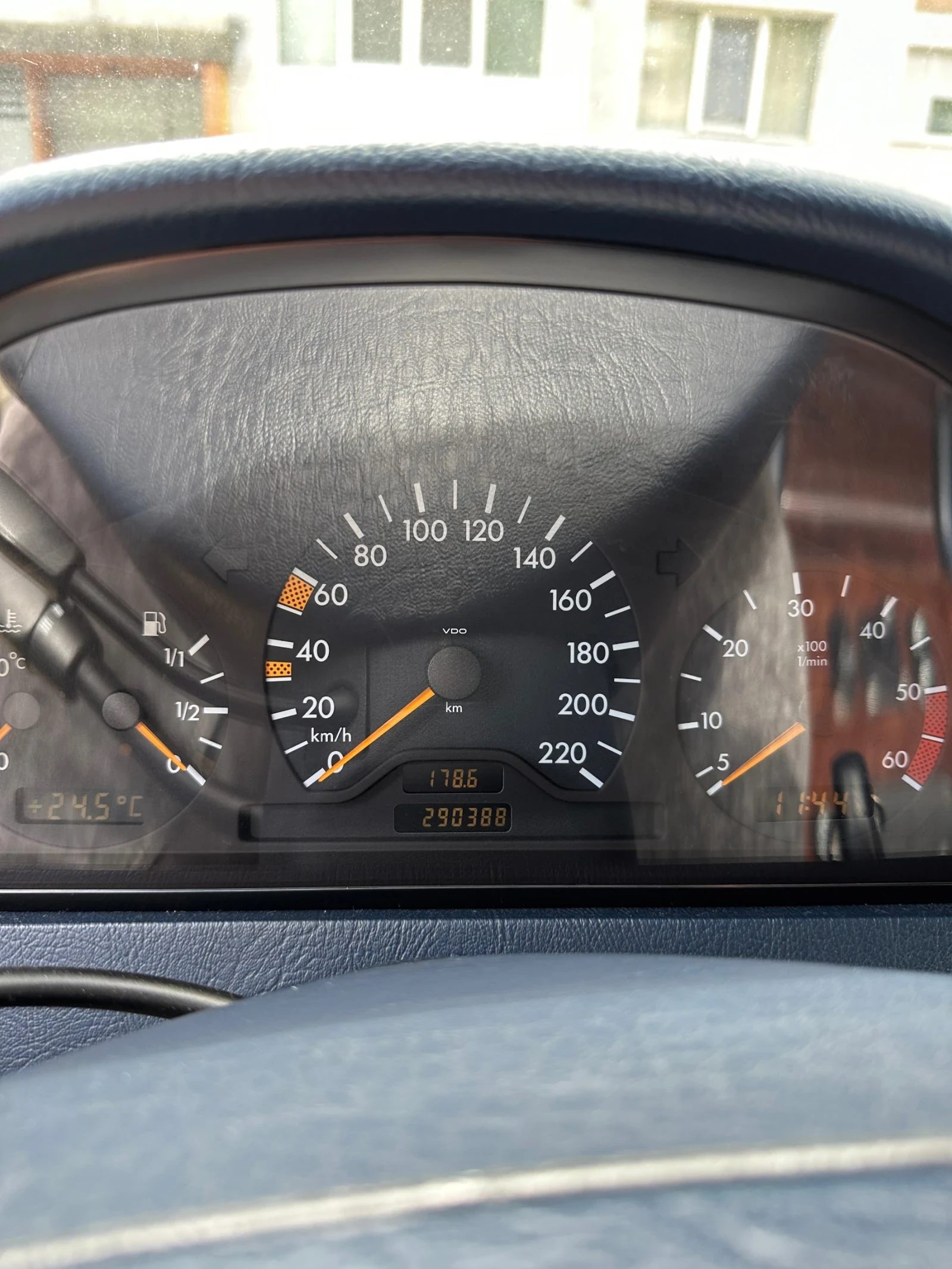 Mercedes-Benz C 250, снимка 9 - Автомобили и джипове - 55345443