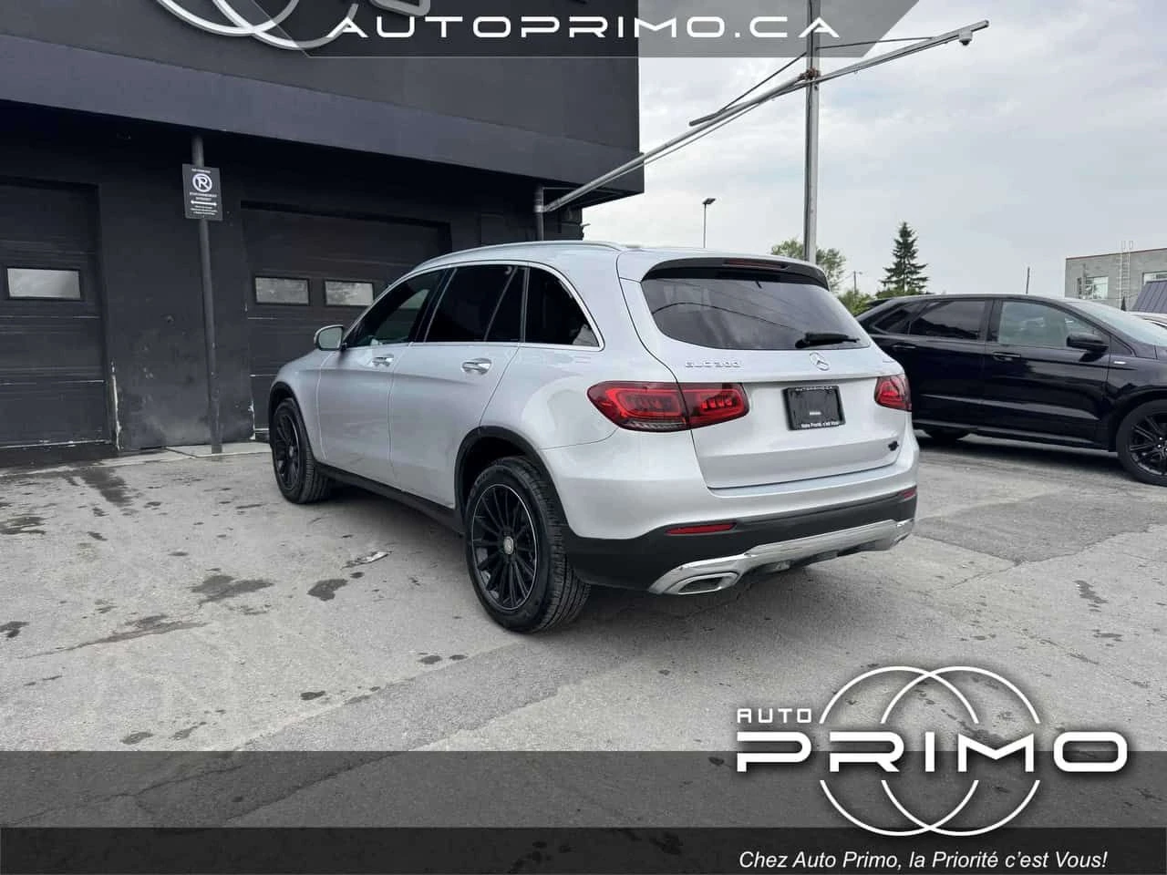 Mercedes-Benz GLC 300 CARFAX, снимка 8 - Автомобили и джипове - 55396247