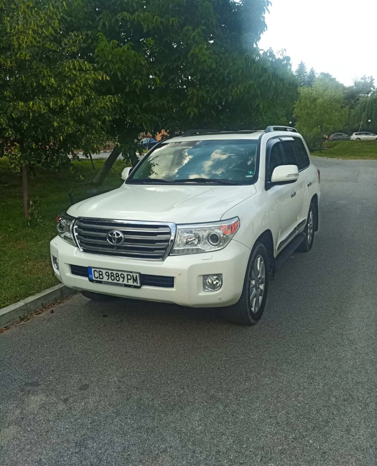Toyota Land cruiser J 200, снимка 3 - Автомобили и джипове - 55686248