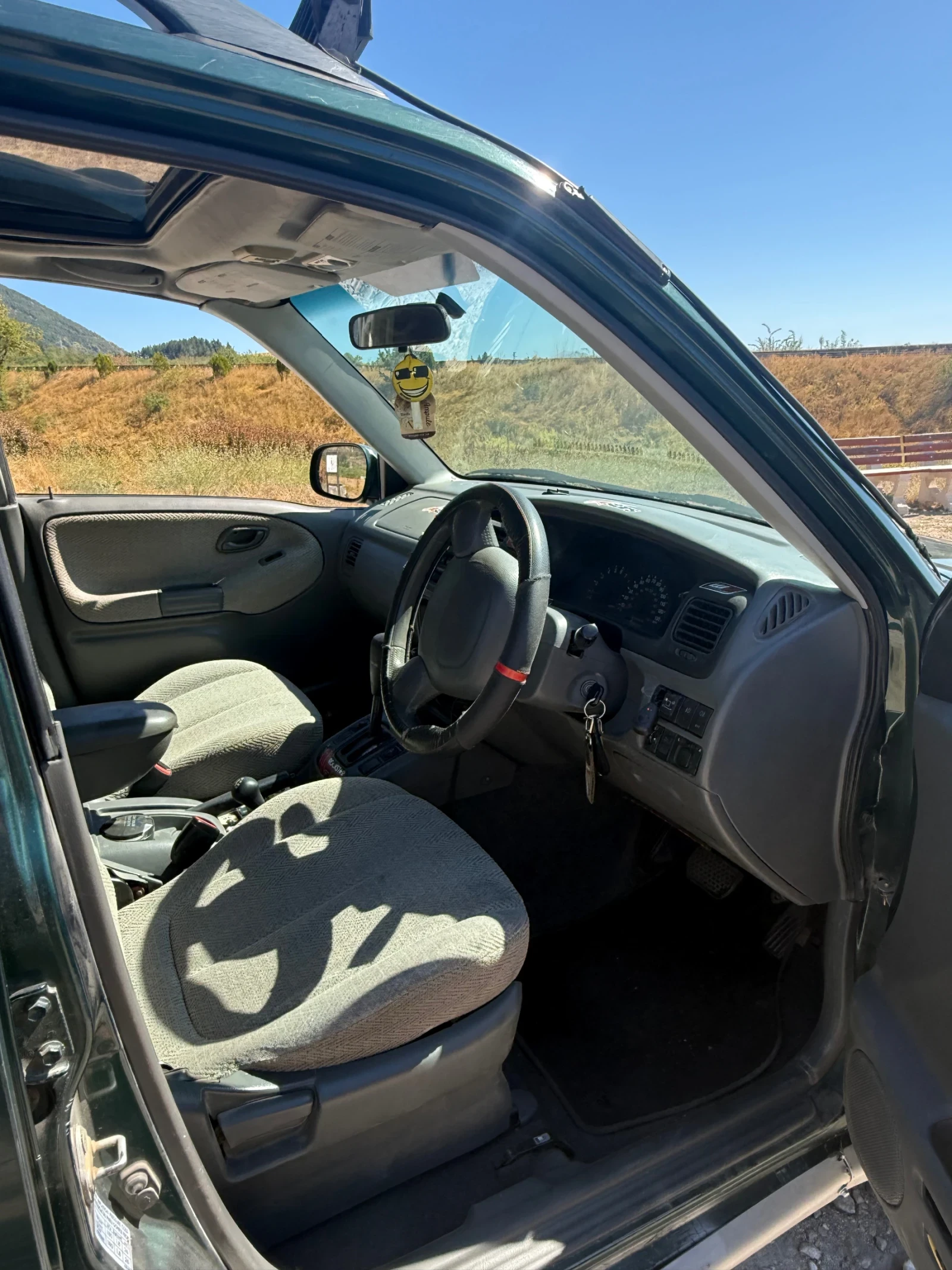 Suzuki Grand vitara, снимка 8 - Автомобили и джипове - 56002410