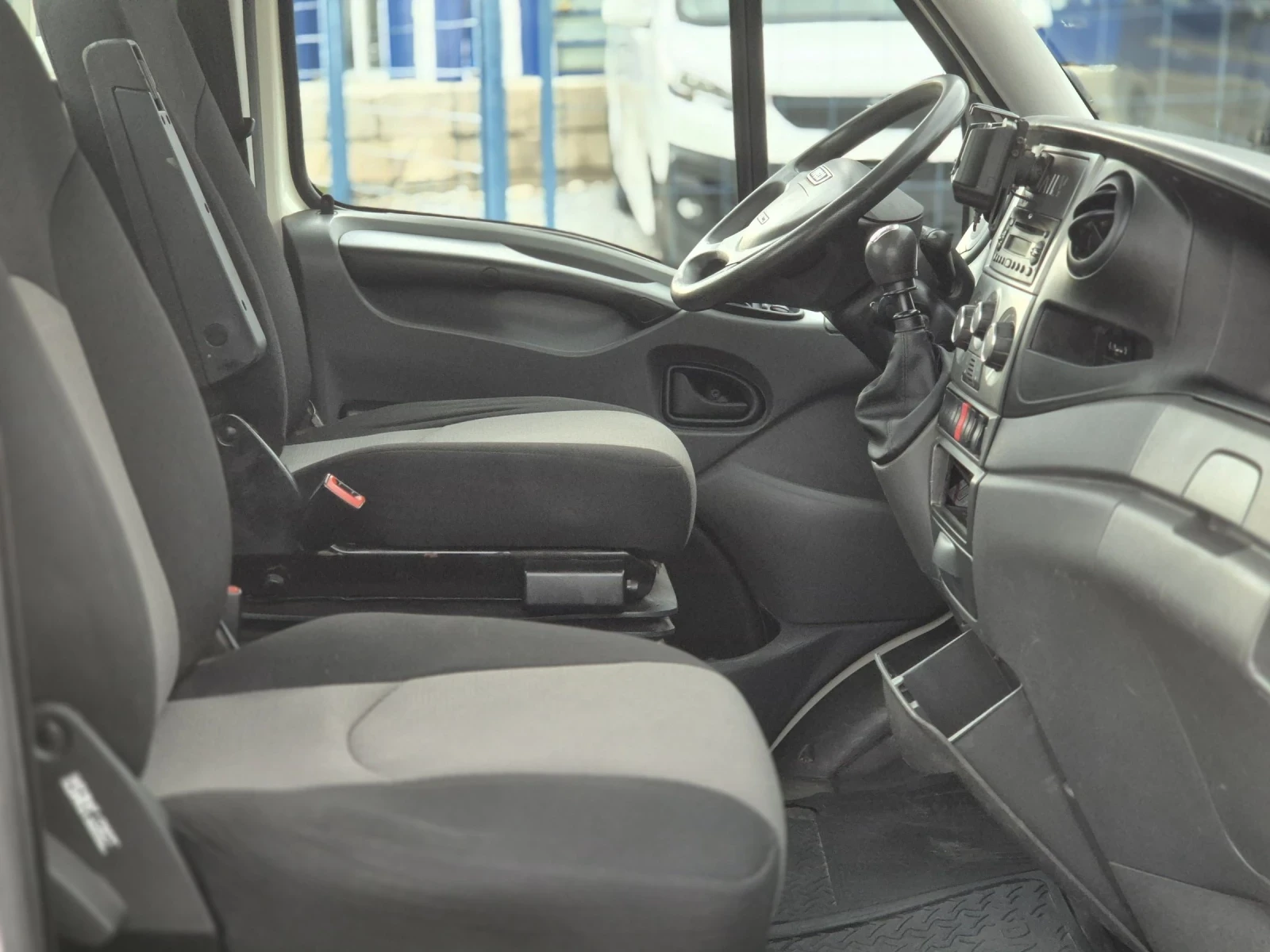 Iveco Daily 40C15 3.0  88000!!! 3500 KG KLIMA KRAN - изображение 6
