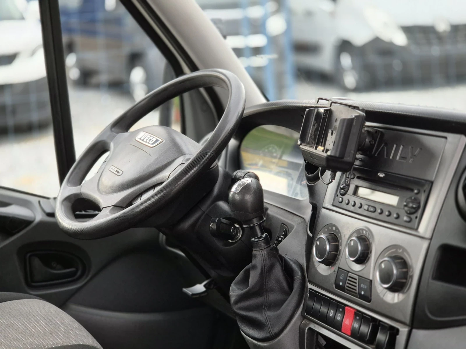 Iveco Daily 40C15 3.0  88000!!! 3500 KG KLIMA KRAN - изображение 7