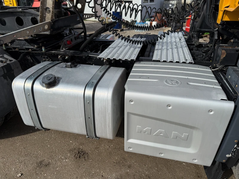 Man Tgs 18.480 4x4 КОМПОЗИЦИЯ SCHMITZ, снимка 15 - Камиони - 53476442